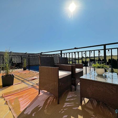 Hel Apartment- Tranquil Retreat, 15 Minutes To The Sea & Gdansk City Center Borkowo  외부 사진